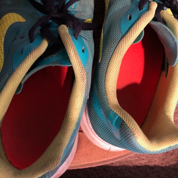 Nike’s - Picture 8 of 8